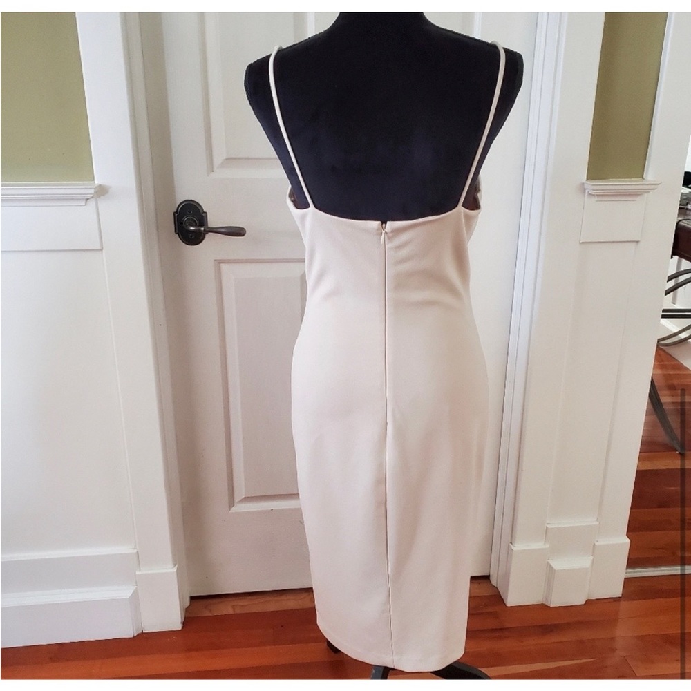 Dynamite Dress - Picture 3 of 3